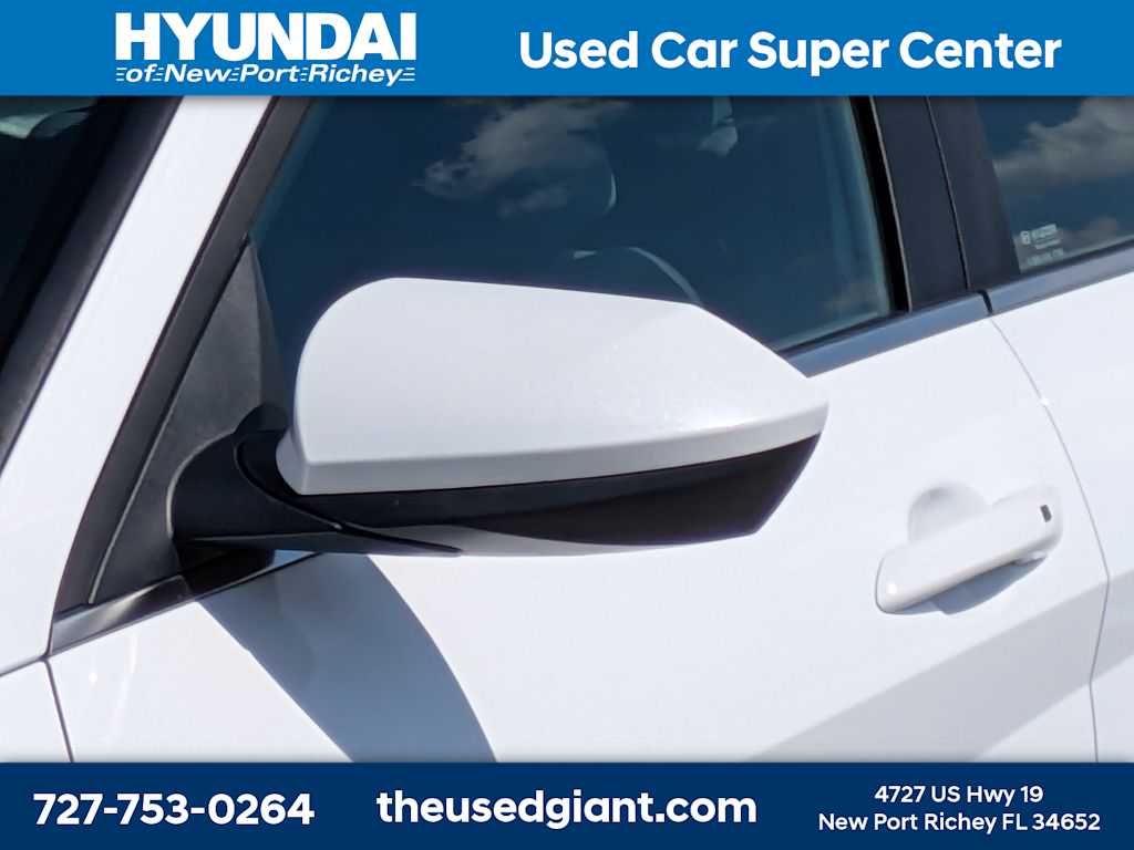 Thumbnail: 2025 Hyundai Elantra - 11