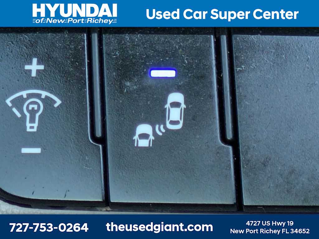 Thumbnail: 2018 Hyundai Elantra - 22