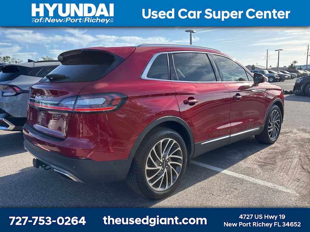 Thumbnail: 2020 Lincoln Nautilus - 3