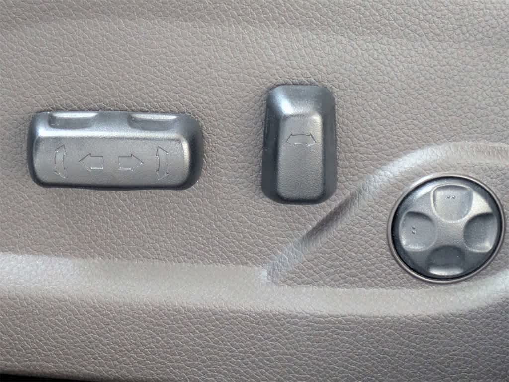 Thumbnail: 2017 Hyundai Santa Fe - 23