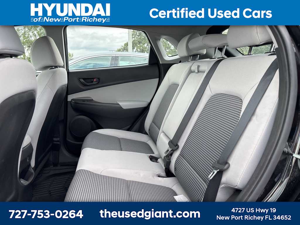 2023 Hyundai Kona SE 9