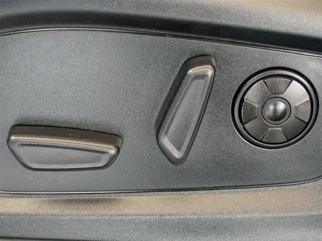 Thumbnail: 2021 Ford Explorer - 27