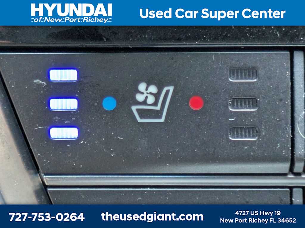 Thumbnail: 2015 Hyundai Sonata - 28