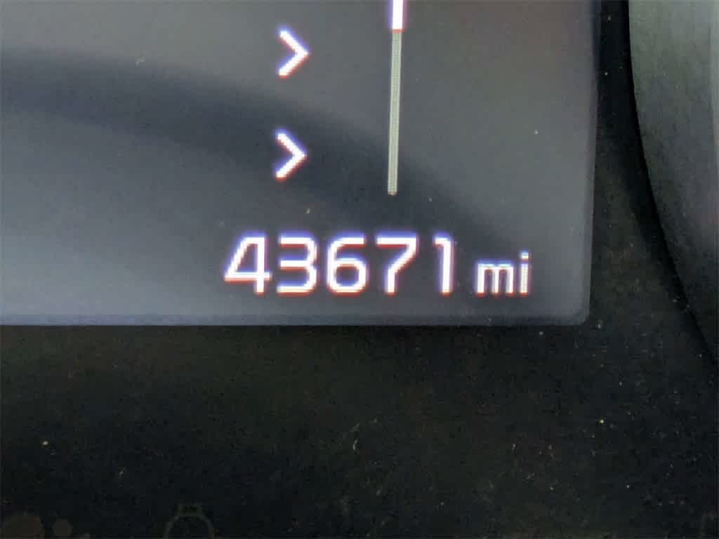 Thumbnail: 2024 Kia Carnival - 37