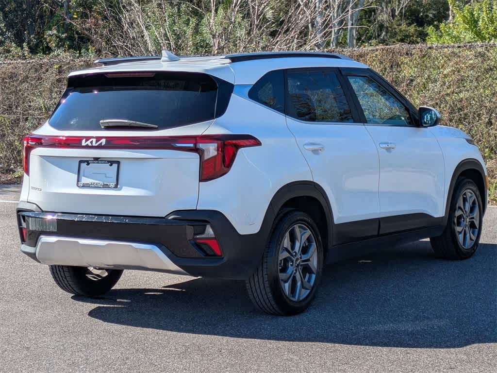 Thumbnail: 2024 Kia Seltos - 5