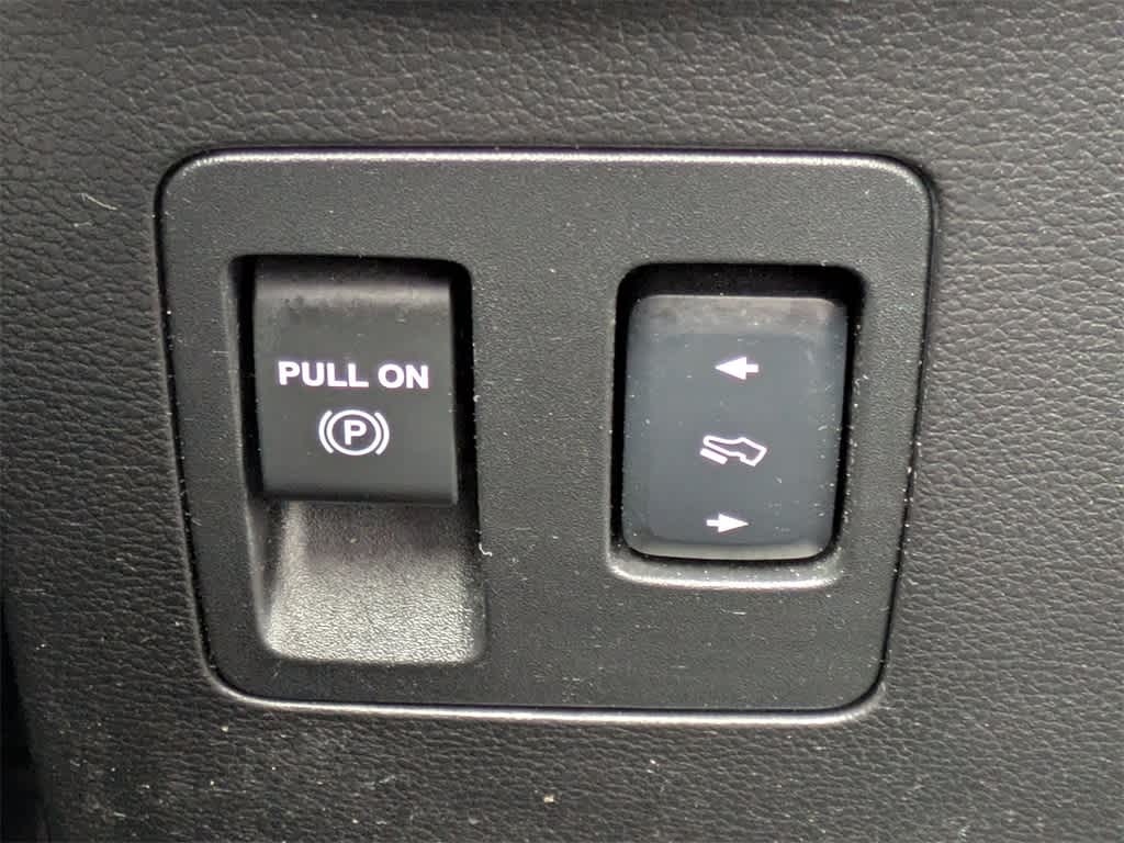 Thumbnail: 2018 Ford Expedition - 38