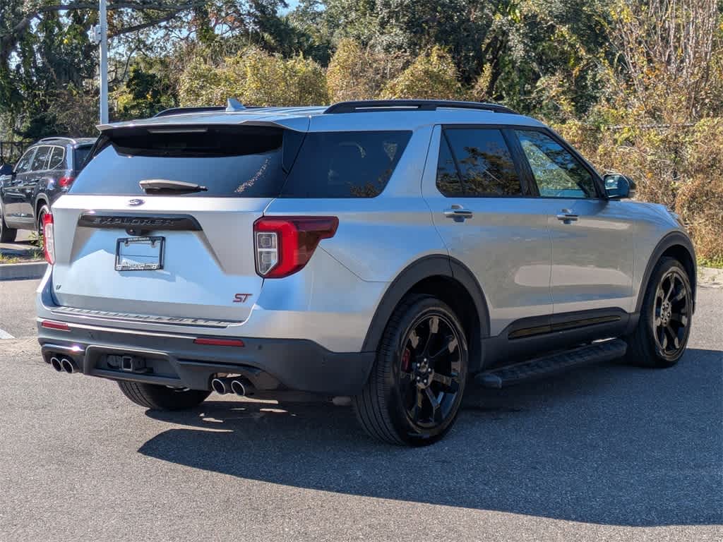Thumbnail: 2020 Ford Explorer - 5