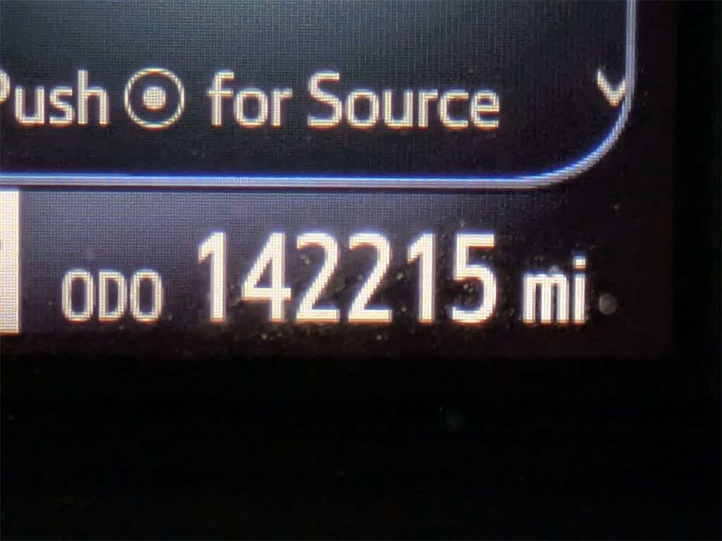 Thumbnail: 2015 Toyota Sienna - 37