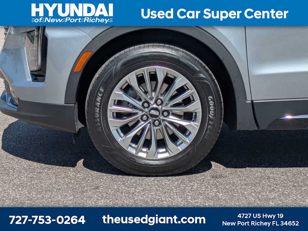 Thumbnail: 2024 Cadillac XT4 - 10