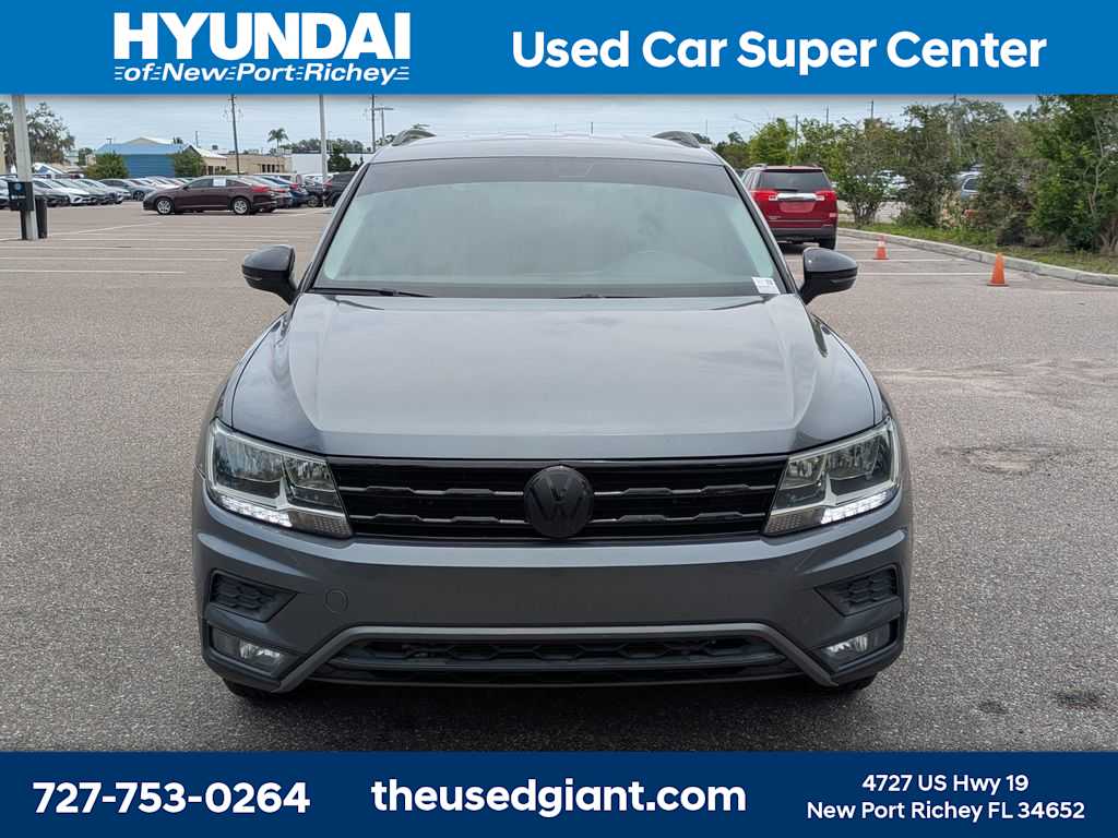 Thumbnail: 2018 Volkswagen Tiguan - 8