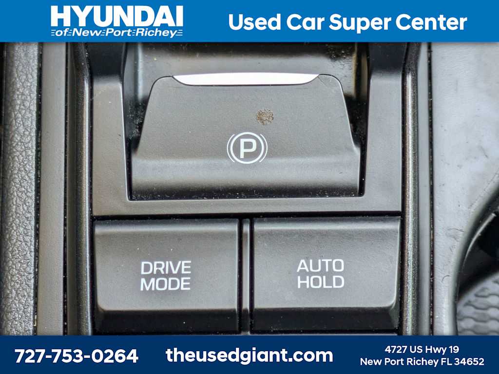 Thumbnail: 2021 Hyundai Tucson - 21