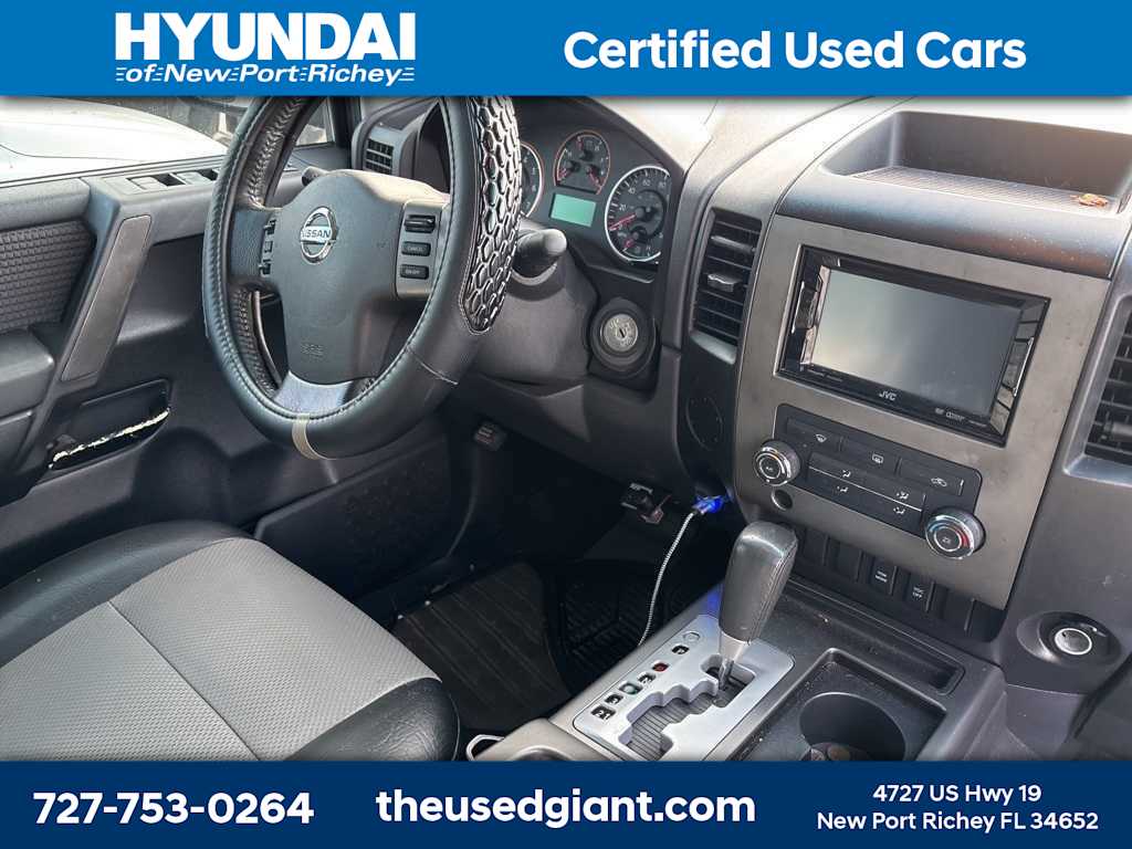 Thumbnail: 2010 Nissan Titan - 5