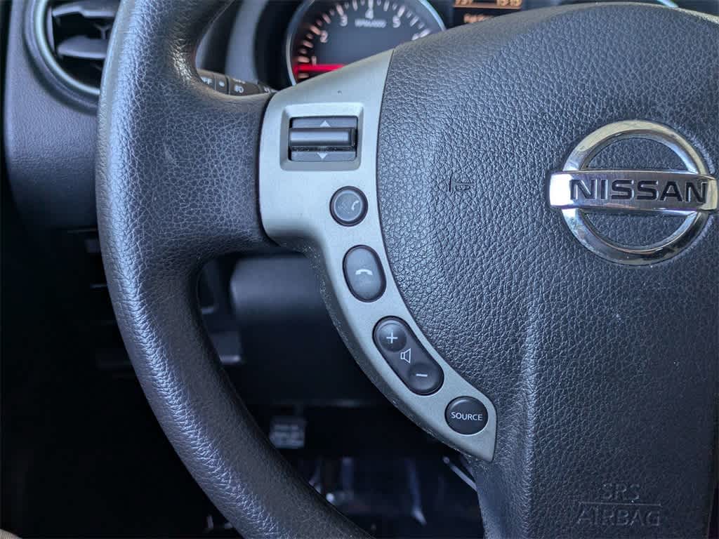 Thumbnail: 2013 Nissan Rogue - 29