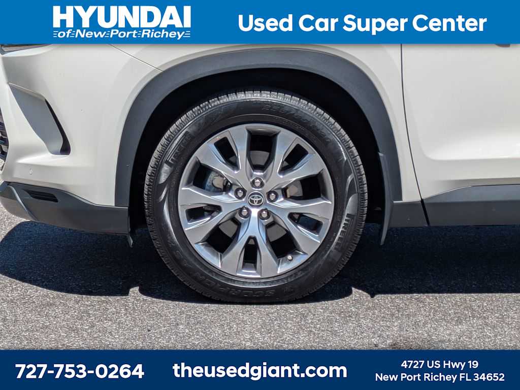 Thumbnail: 2024 Toyota Grand Highlander - 10