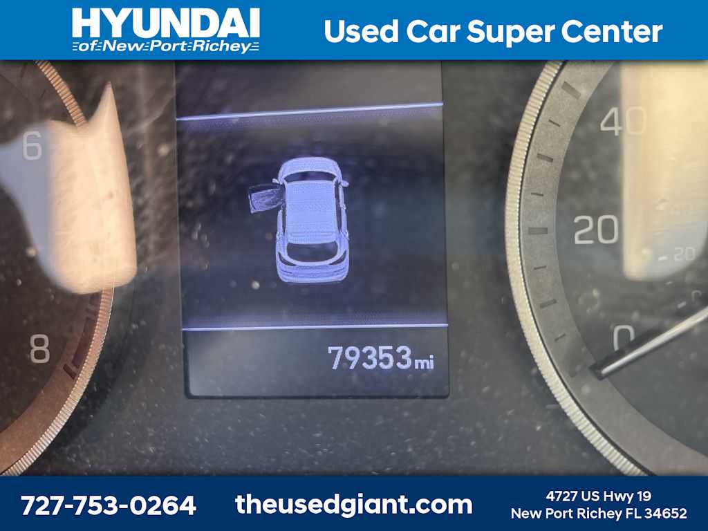 Thumbnail: 2020 Hyundai Tucson - 11