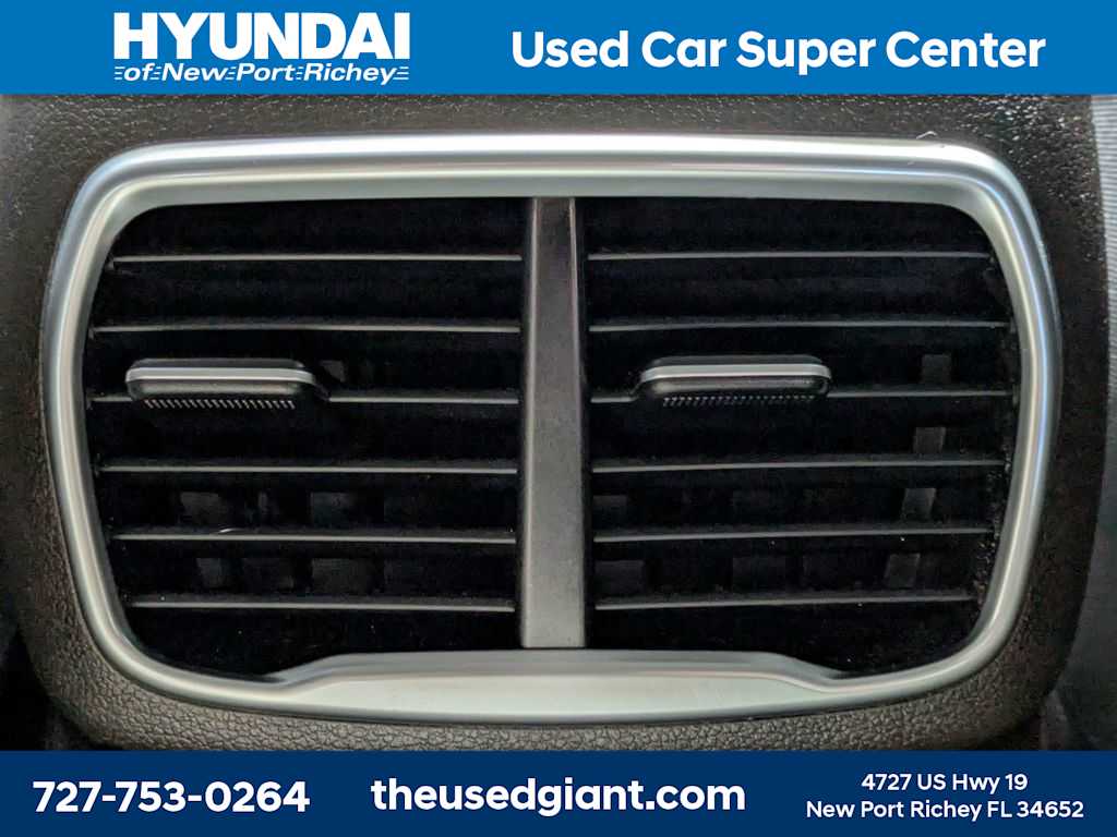 Thumbnail: 2020 Hyundai Santa Fe - 14