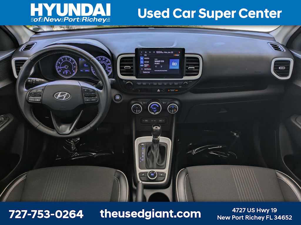 Thumbnail: 2022 Hyundai Venue - 15