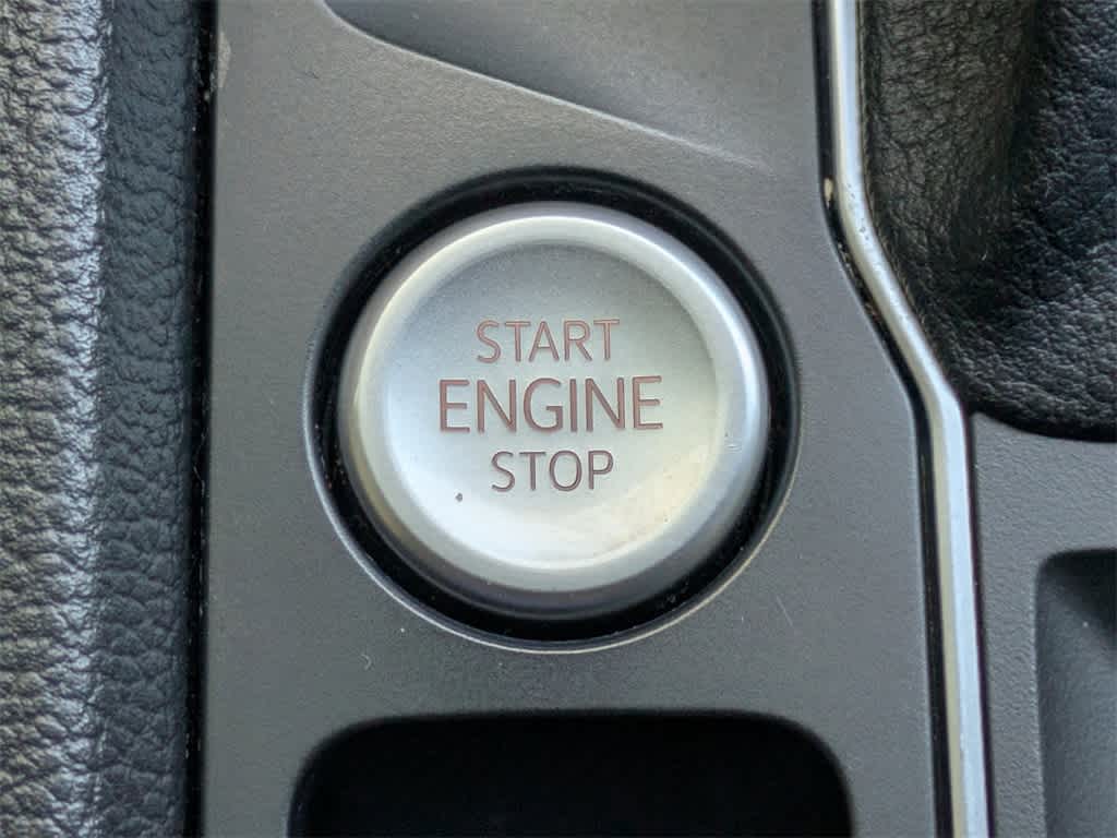 Thumbnail: 2023 Volkswagen Atlas - 38