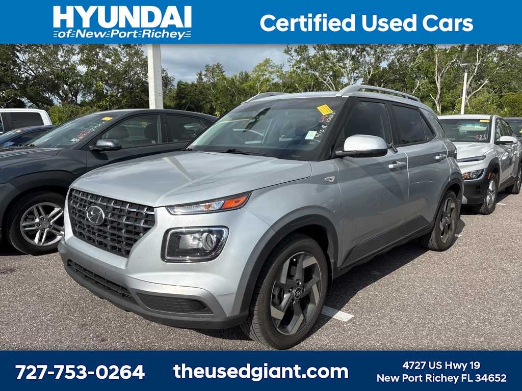 2022 Hyundai Venue SEL Hero Image