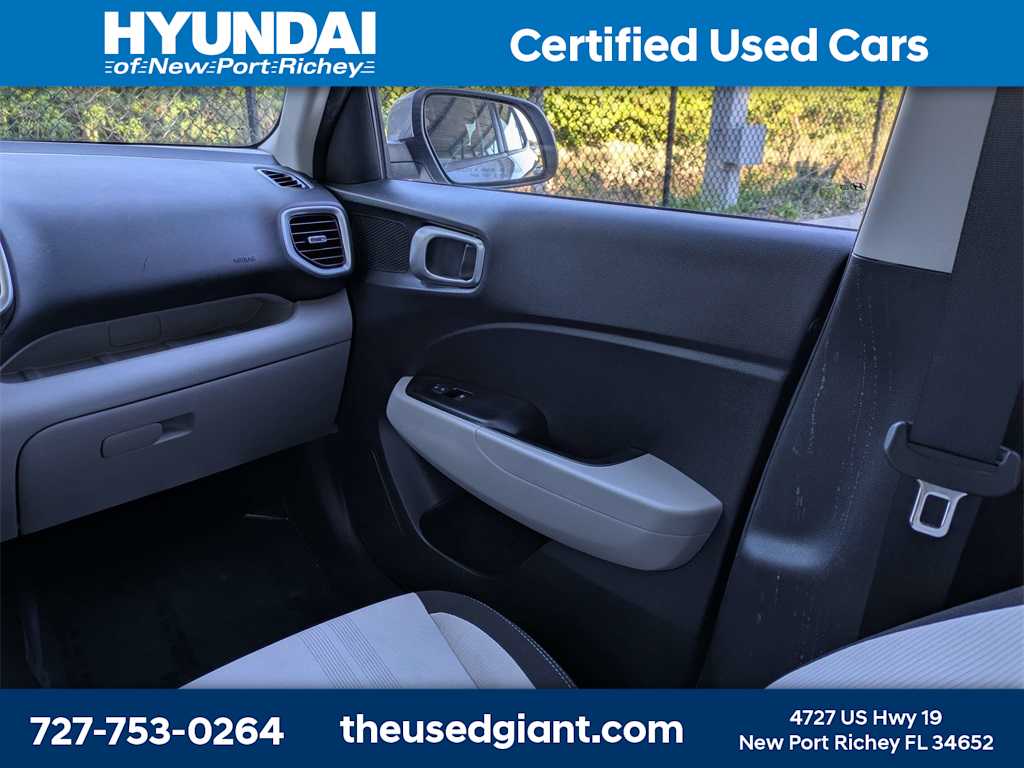 Thumbnail: 2023 Hyundai Venue - 17