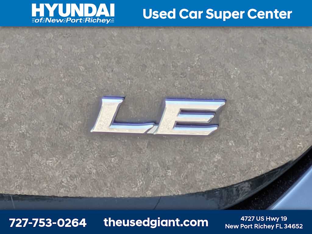 Thumbnail: 2022 Toyota Camry - 12