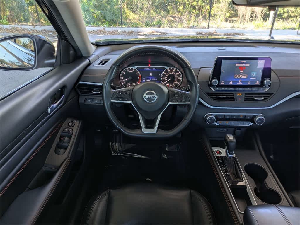 Thumbnail: 2022 Nissan Altima - 17