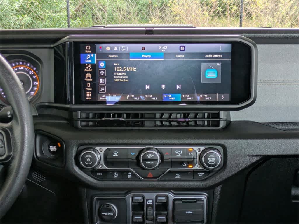 Thumbnail: 2025 Jeep Wrangler - 20