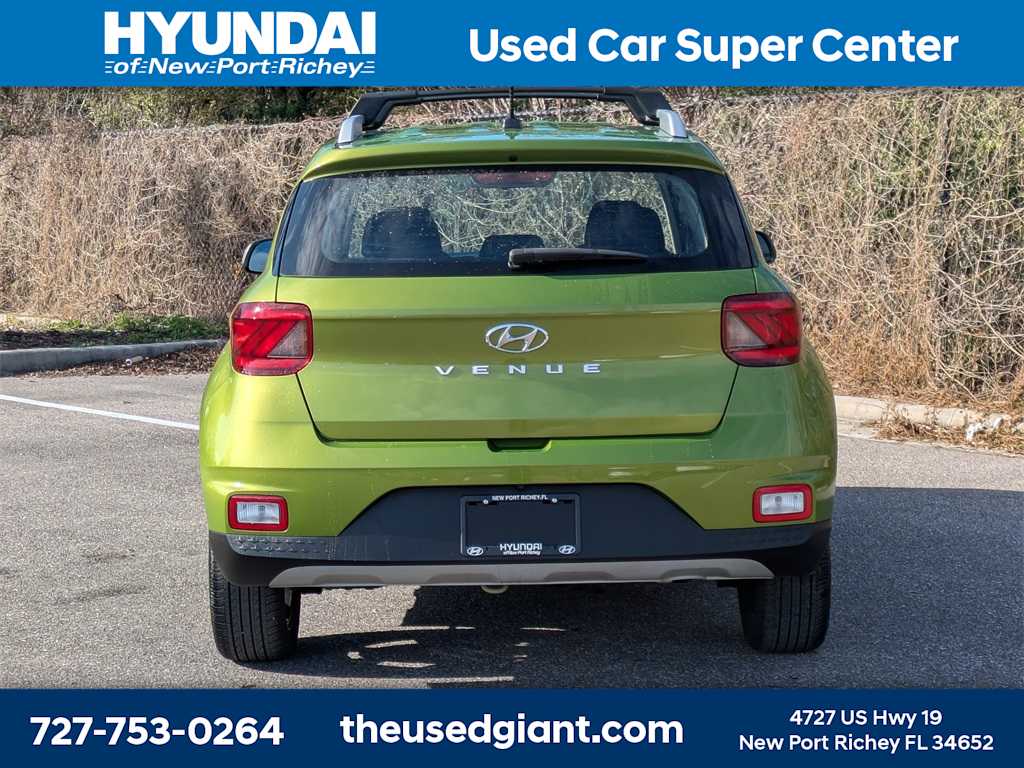 Thumbnail: 2024 Hyundai Venue - 4