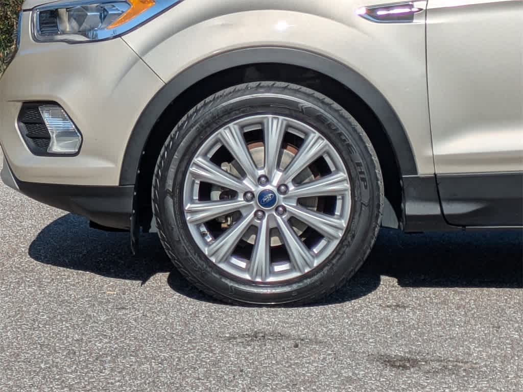 Thumbnail: 2017 Ford Escape - 10