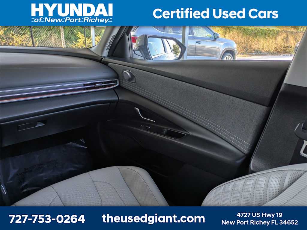 Thumbnail: 2023 Hyundai Elantra - 16