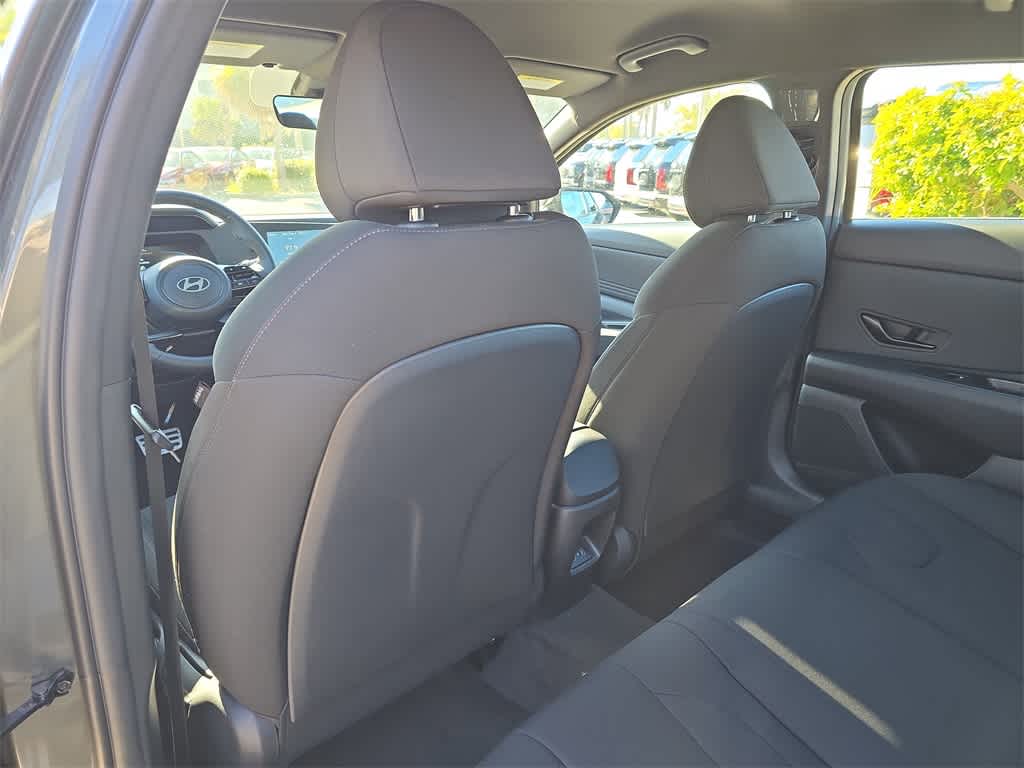 Thumbnail: 2026 Hyundai Elantra - 18