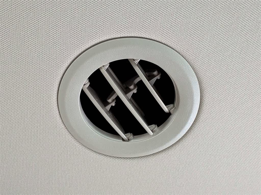 Thumbnail: 2024 Kia Carnival - 16