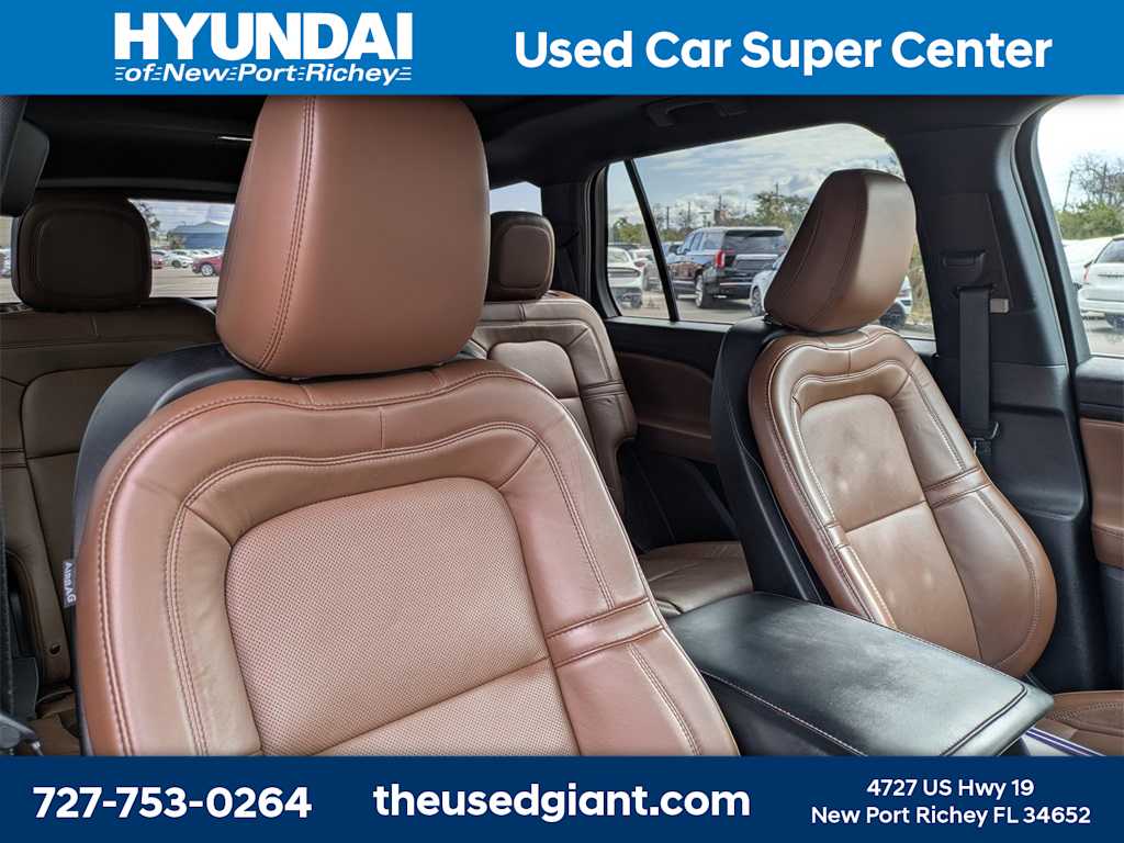 Thumbnail: 2021 Lincoln Aviator - 6