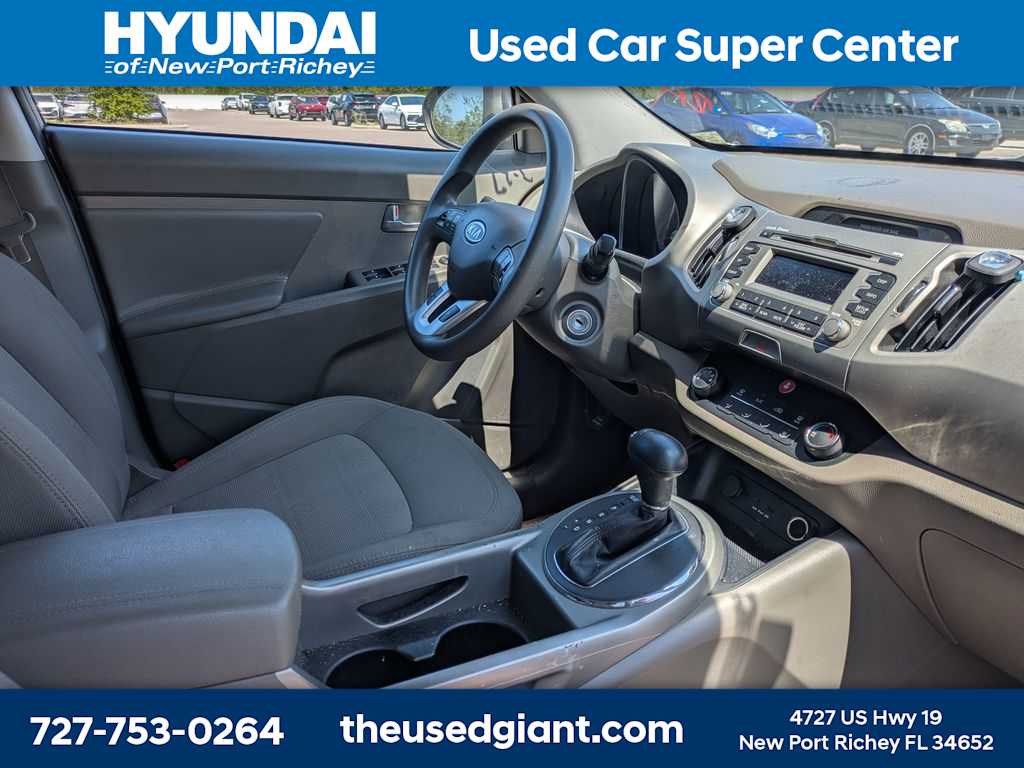 Thumbnail: 2011 Kia Sportage - 6