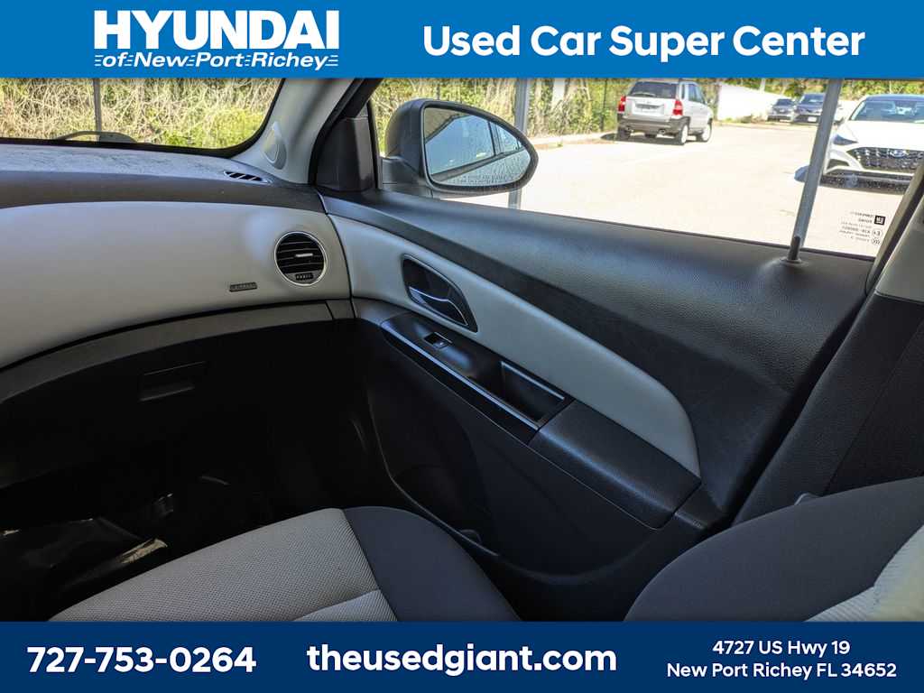 Thumbnail: 2014 Chevrolet Cruze - 16