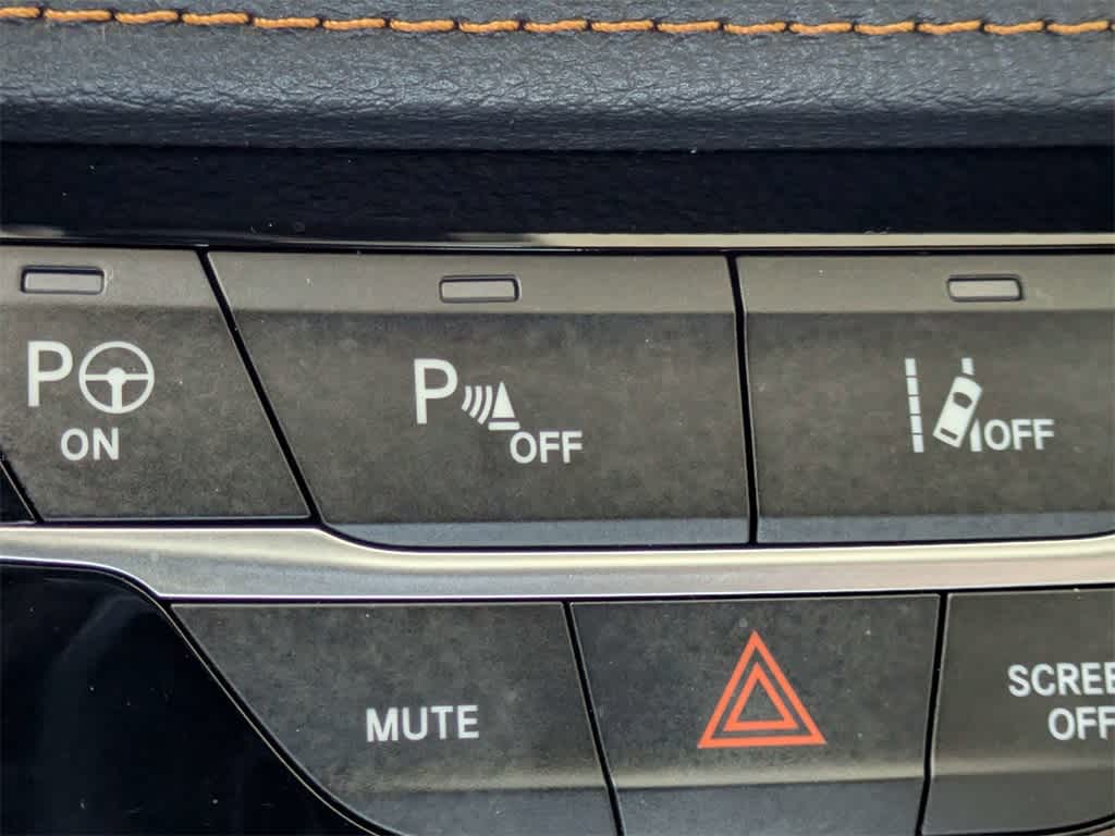 Thumbnail: 2022 Chrysler Pacifica - 41