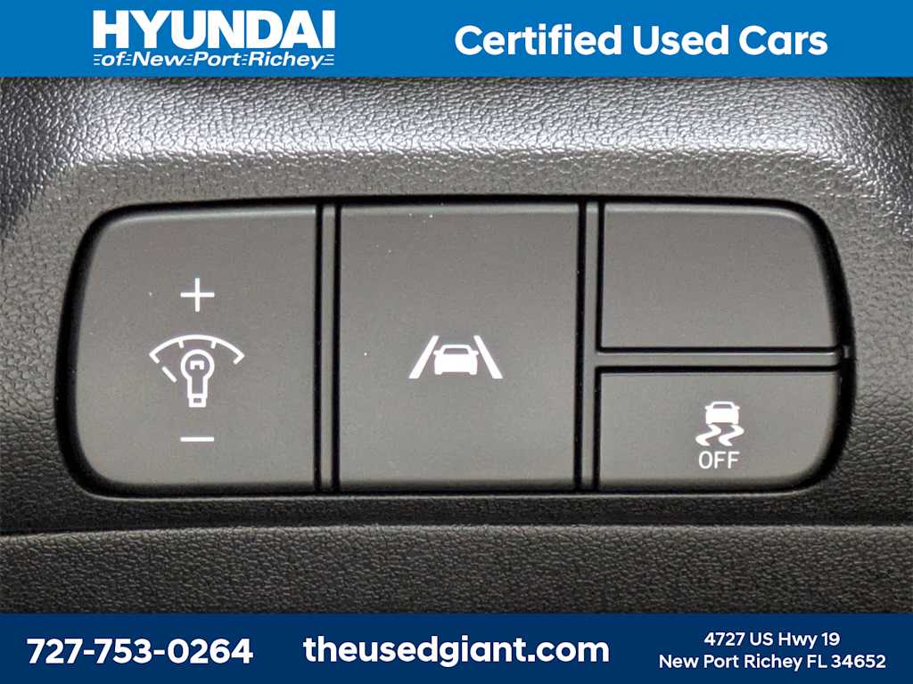 Thumbnail: 2023 Hyundai Elantra - 28