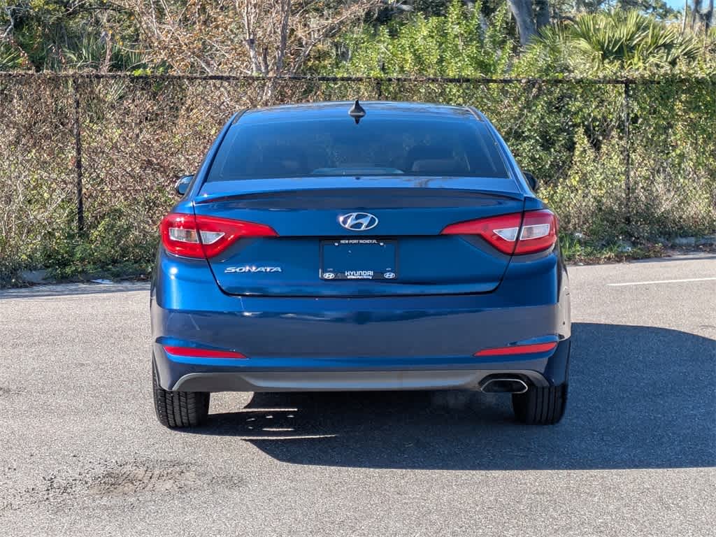 Thumbnail: 2015 Hyundai Sonata - 4