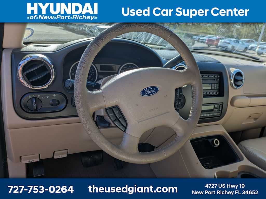 Thumbnail: 2005 Ford Expedition - 12