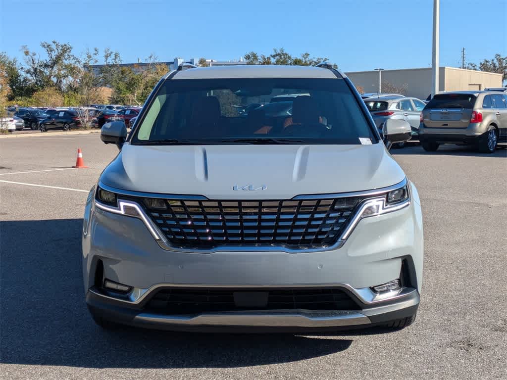 Thumbnail: 2023 Kia Carnival - 8