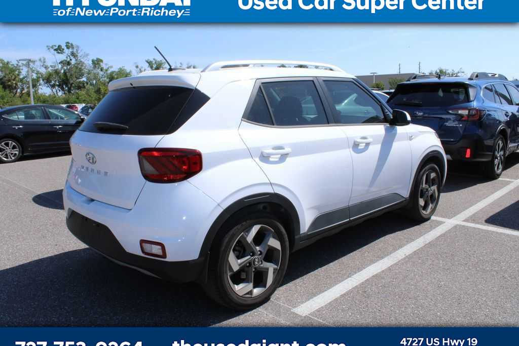 Thumbnail: 2023 Hyundai Venue - 3