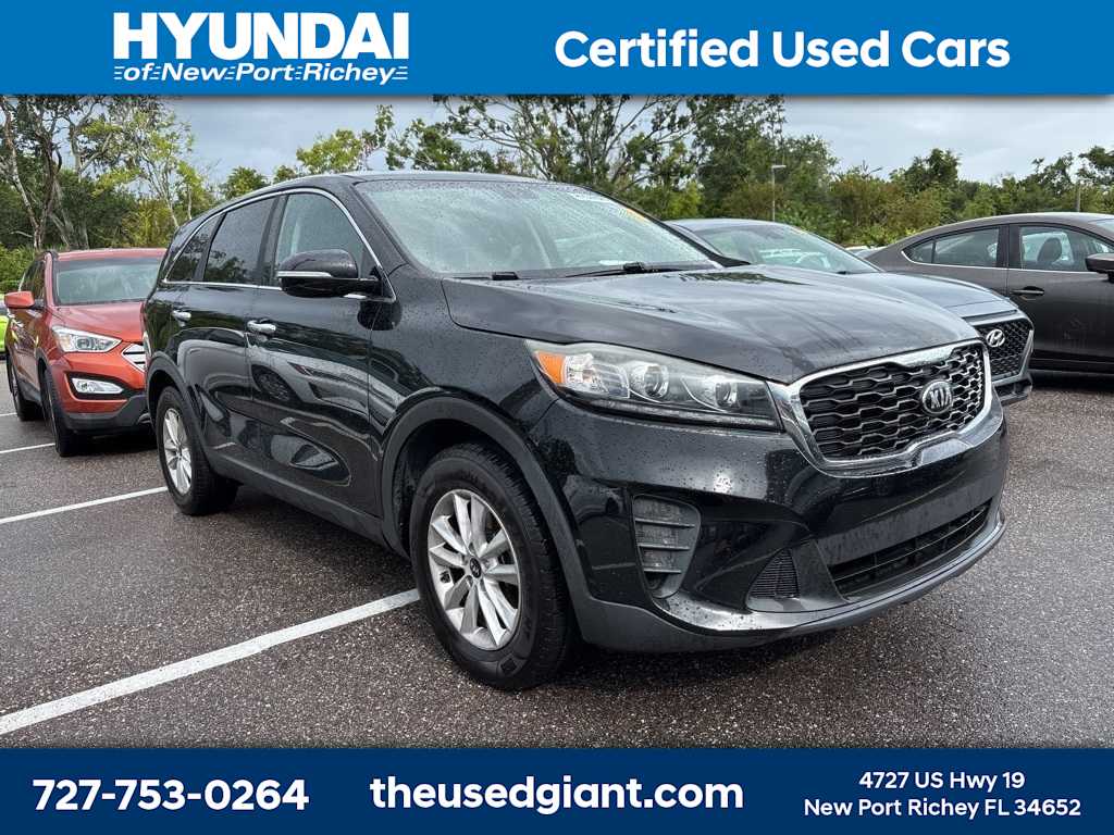 Thumbnail: 2019 Kia Sorento - 4