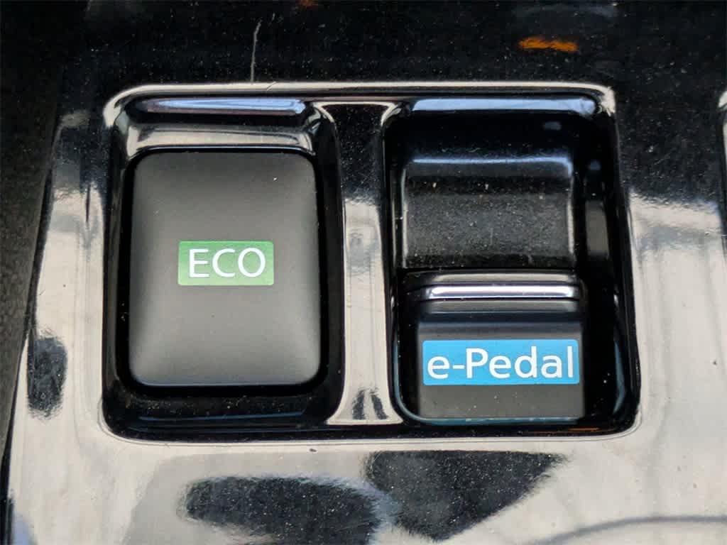 Thumbnail: 2018 Nissan Leaf - 26