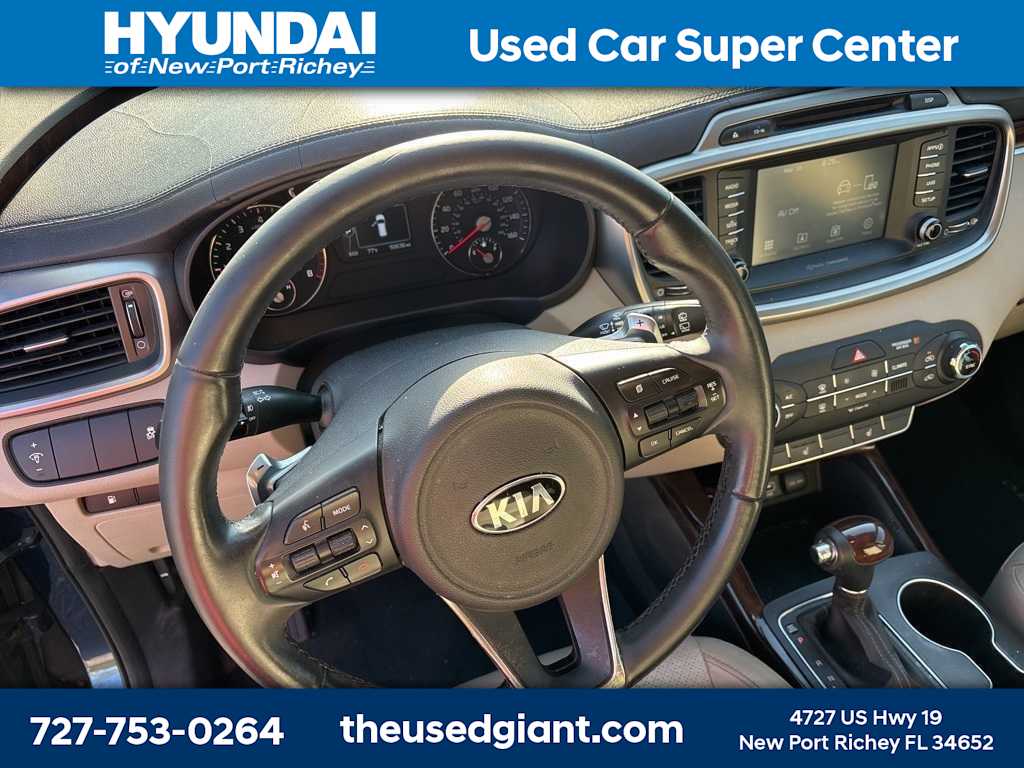 Thumbnail: 2017 Kia Sorento - 10