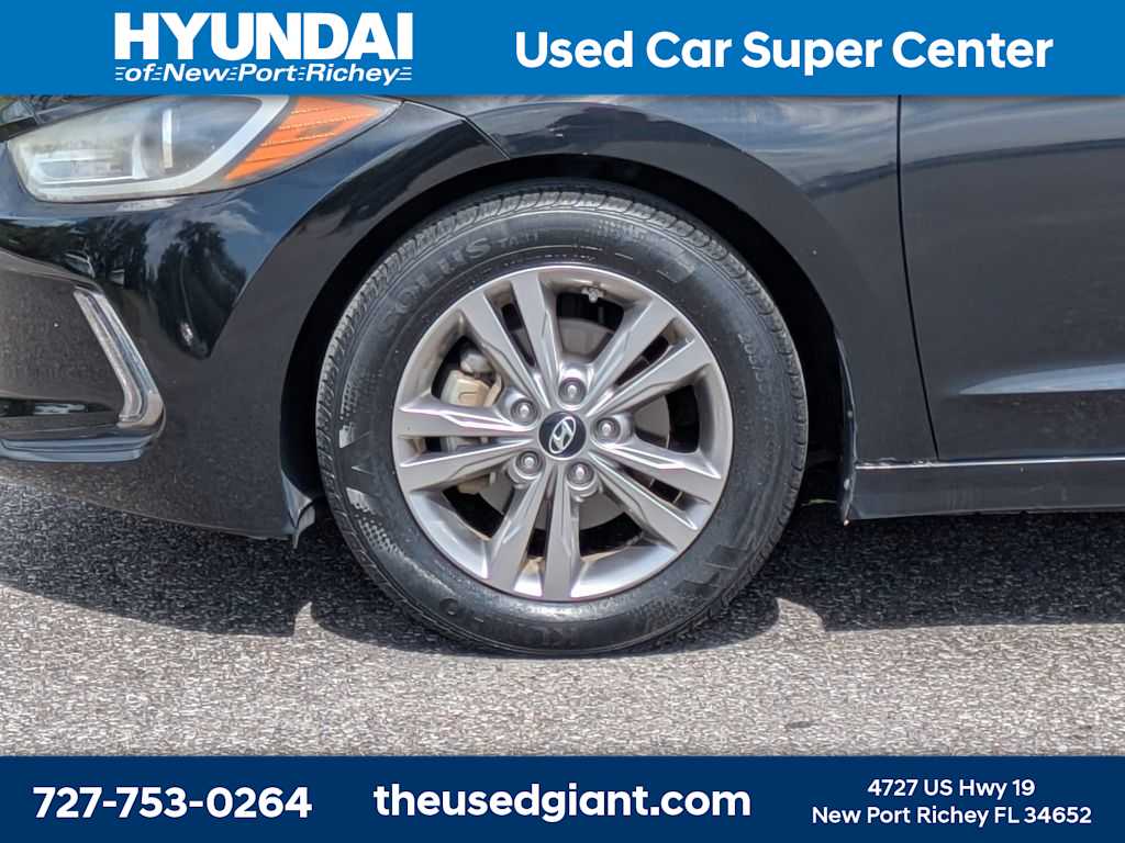 Thumbnail: 2018 Hyundai Elantra - 10