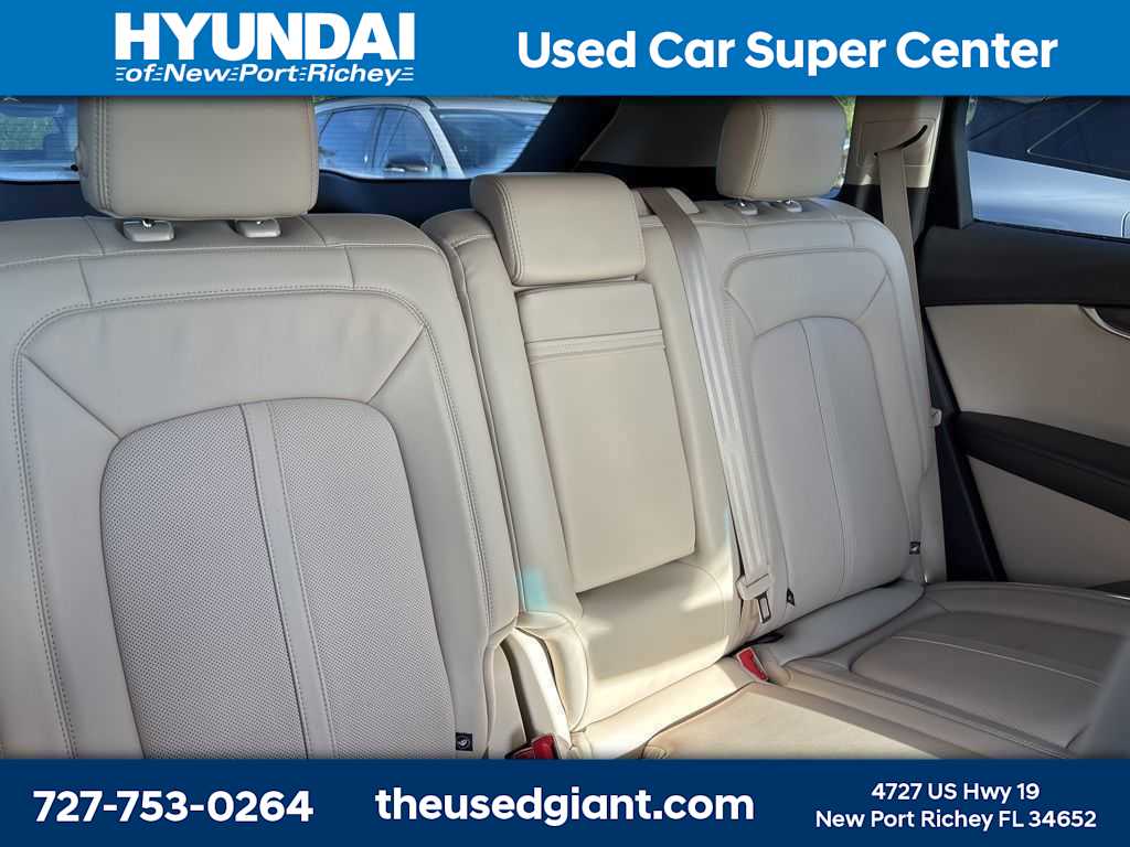 Thumbnail: 2020 Lincoln Nautilus - 10