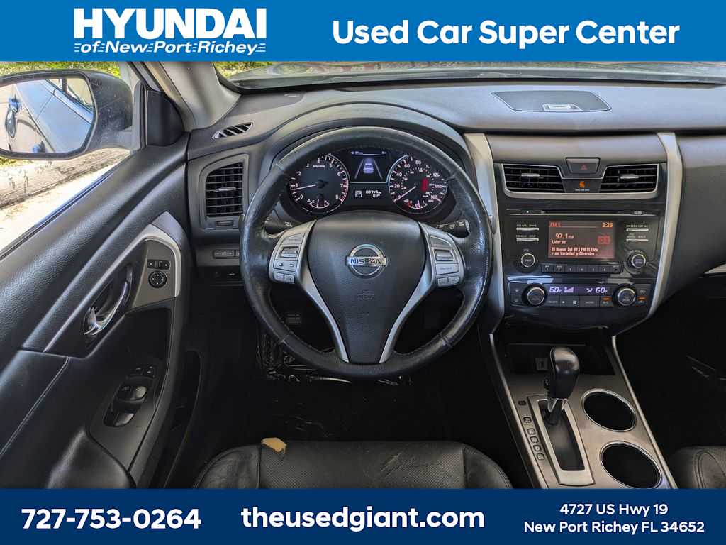 Thumbnail: 2013 Nissan Altima - 18