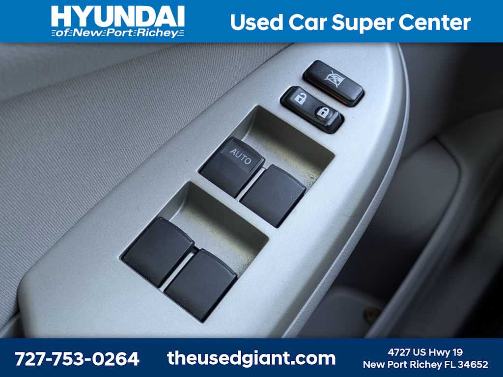 Thumbnail: 2012 Toyota Corolla - 22