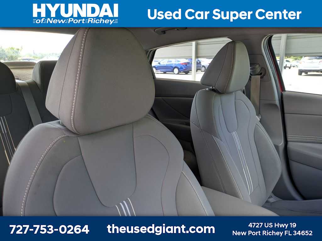 Thumbnail: 2023 Hyundai Elantra - 6