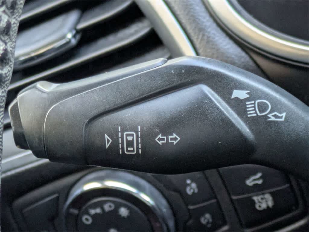 Thumbnail: 2020 Ford Edge - 41